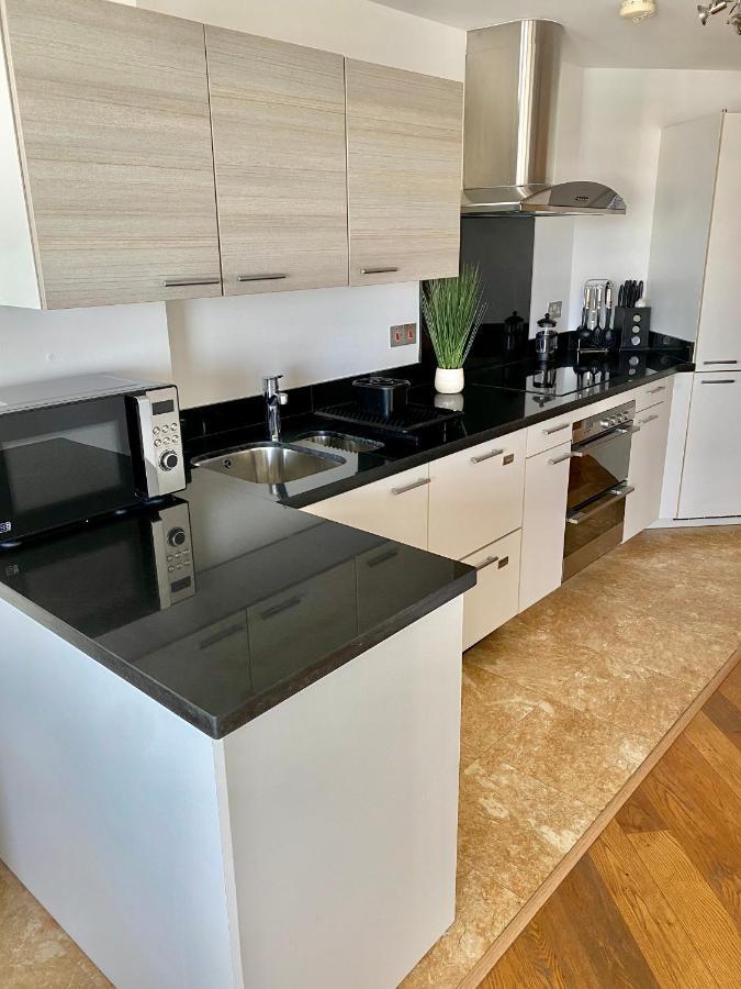 Ocean Village Lovely 2 Bedroom Apartment Gibraltar Exteriör bild